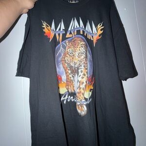 Men Def Leppard Black Graphic Tee